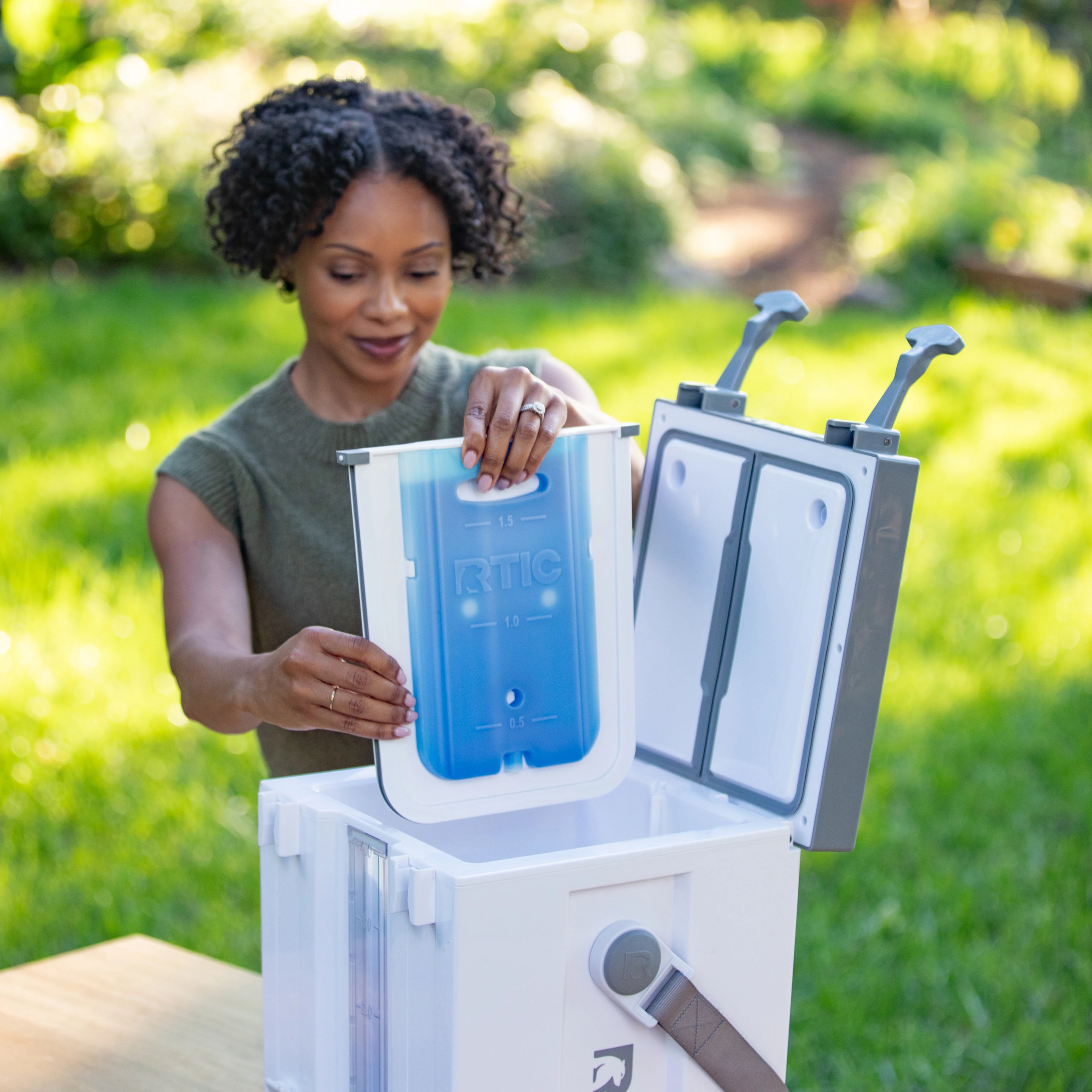 Double-Time Water Cooler Ice Pack - 2 Pack