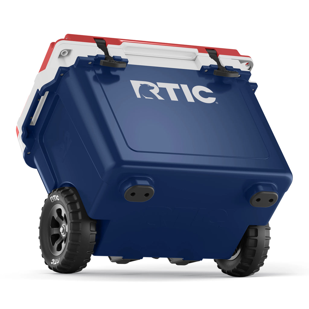 22 QT Ultra-Light Wheeled Cooler