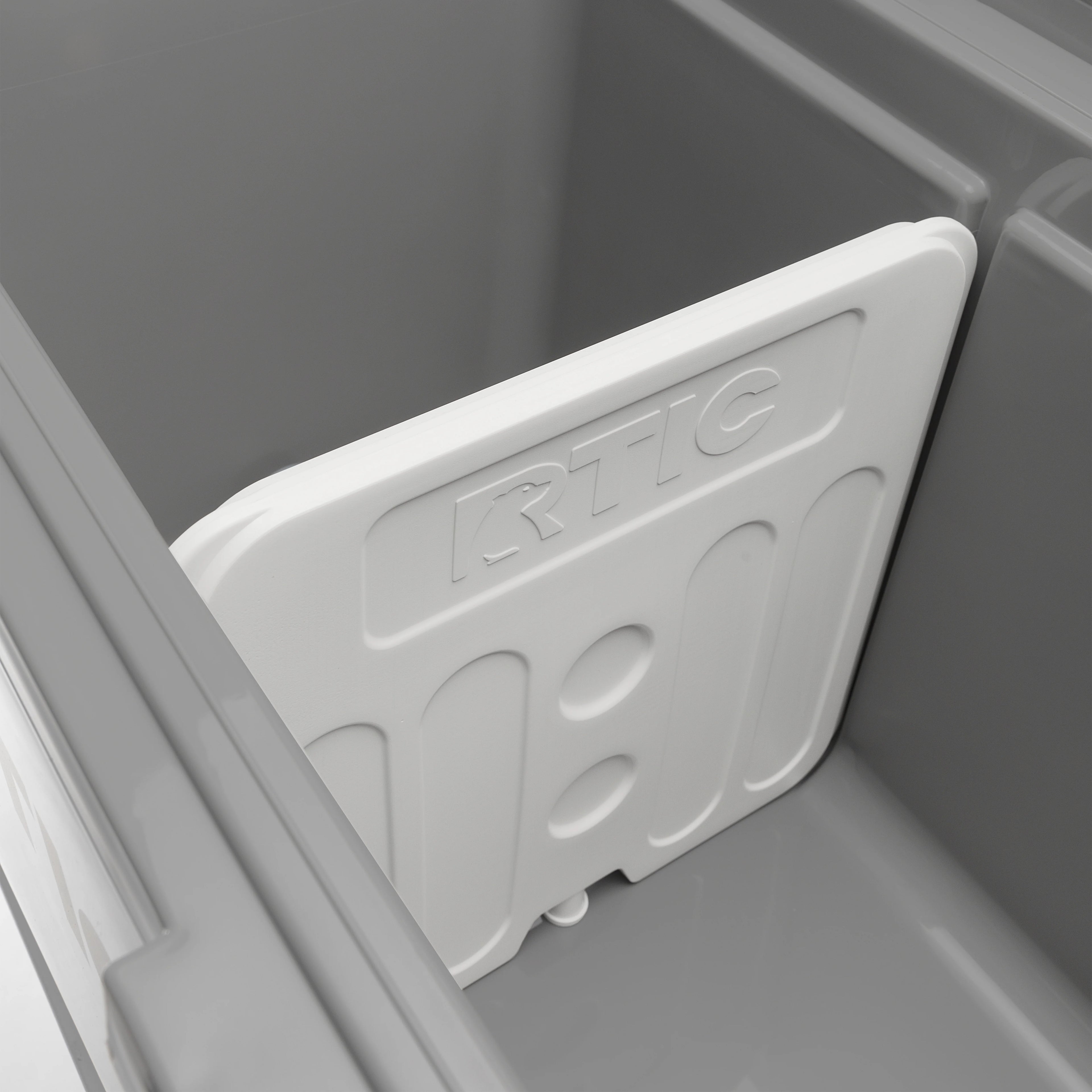 Ultra-Light Cooler Freezable Divider