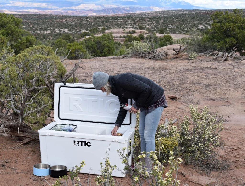 145 QT Ultra-Tough Cooler