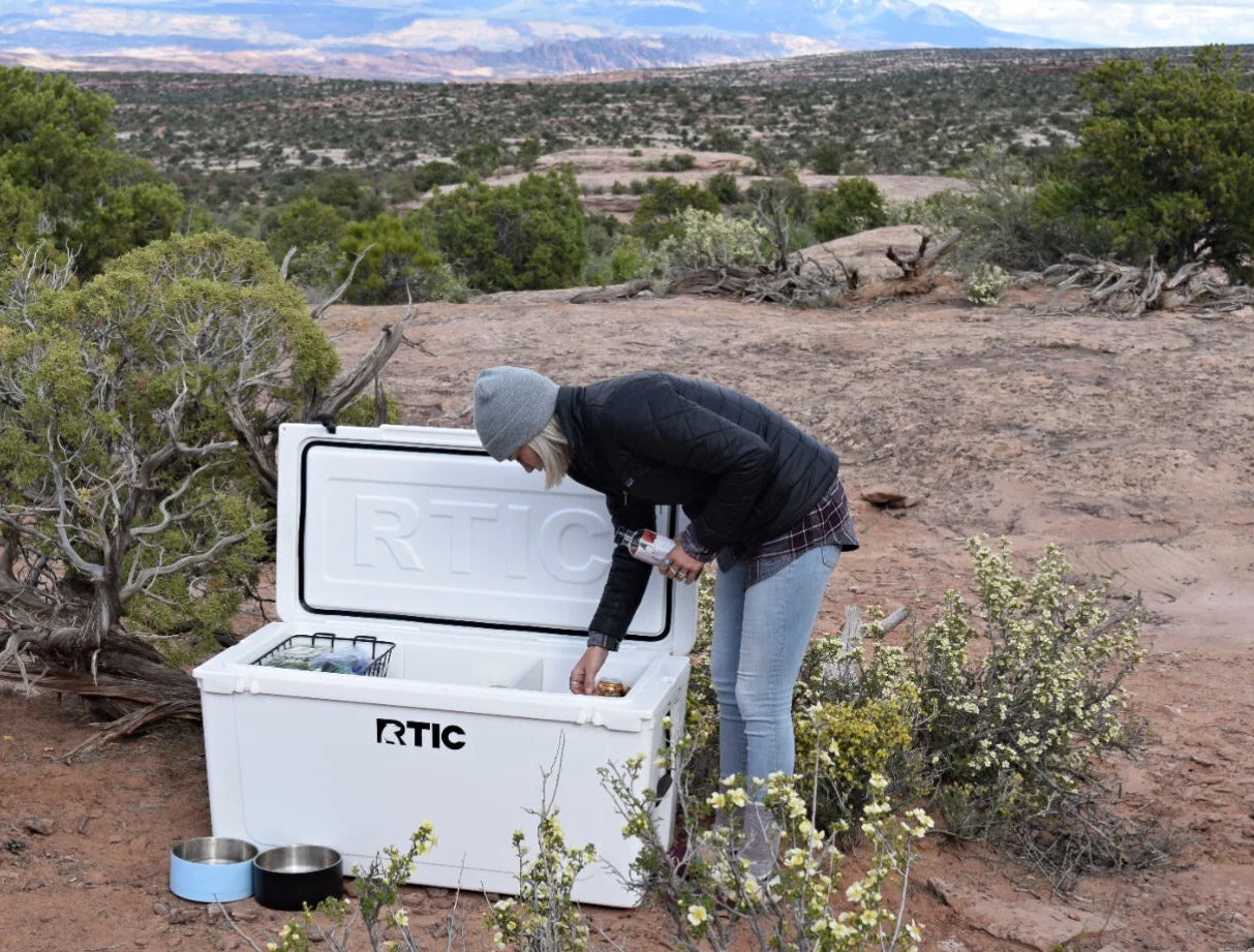 145 QT Ultra-Tough Cooler
